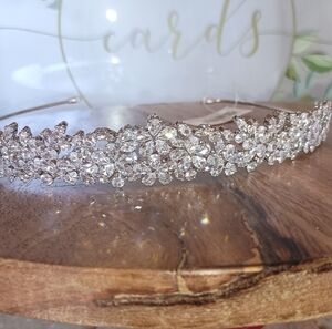 Elegant Crystal Floral Headband